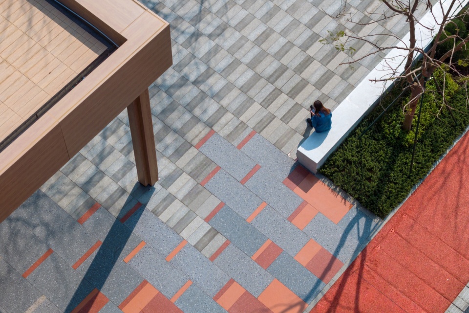 Guangzhou Huangpu New Town 101 Banyan Park by ROXin Design
