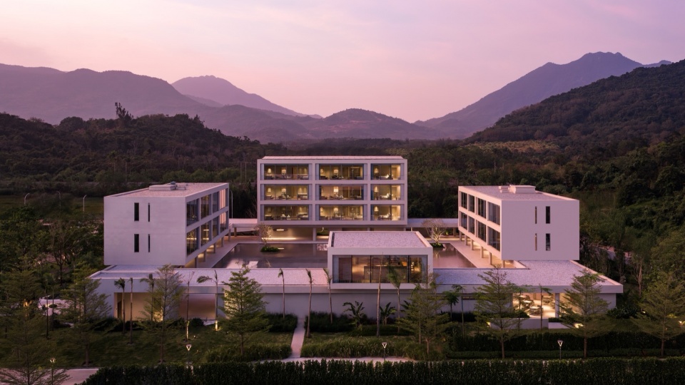 Riyue Bay Yuyue Artia Hotel by BLUE Architecture Studio