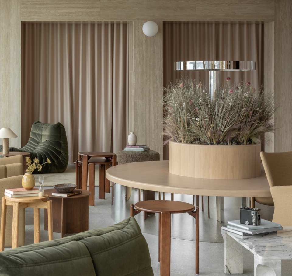 KAYE Residence by Grzywinski Pons