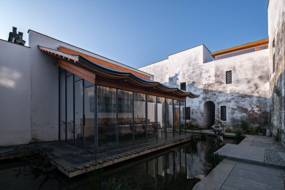 Courtyard G by Atelier LAI