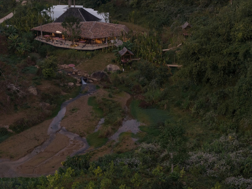 Remote Island COFFEE Rainforest Hostel
