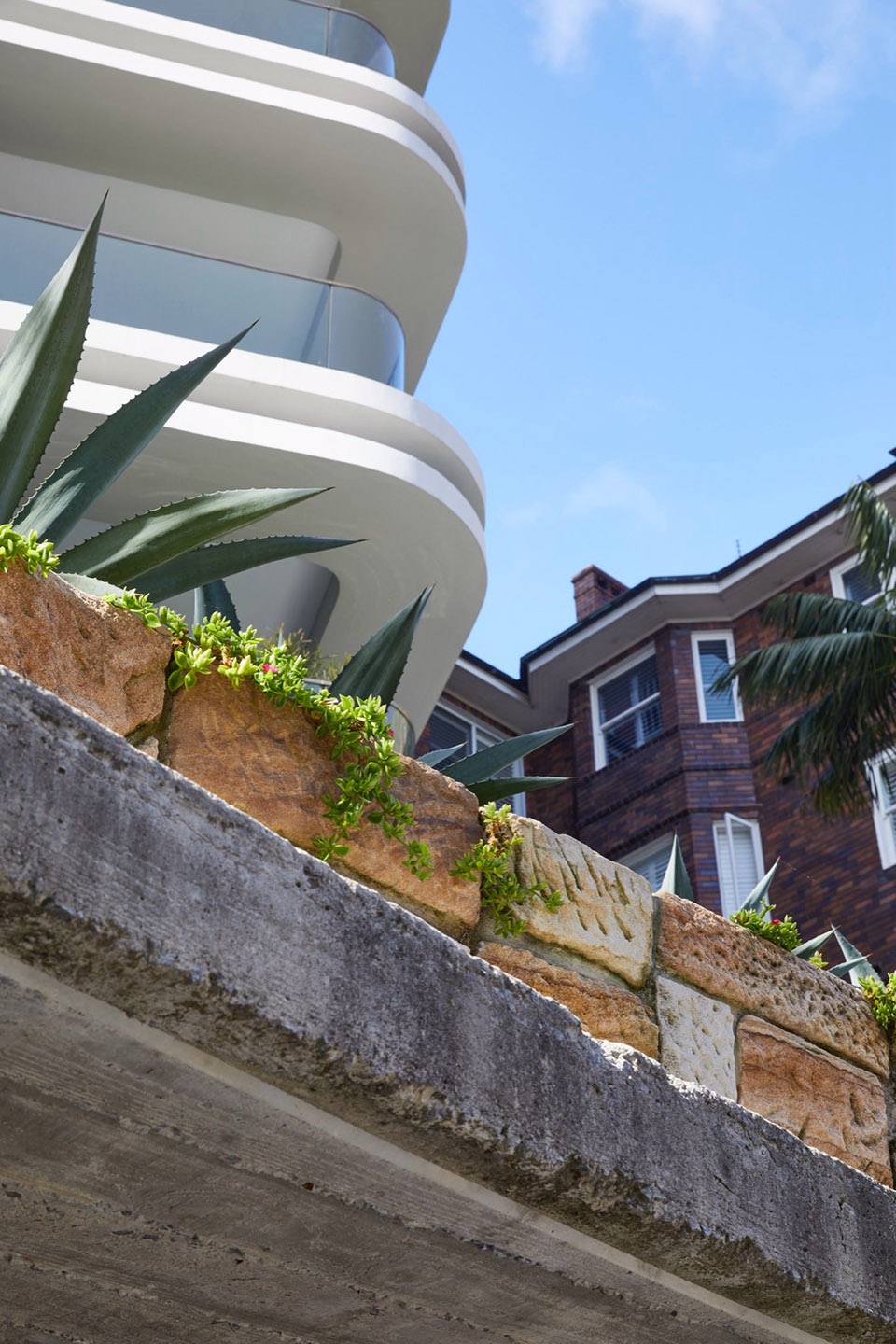 Pointe by Luigi Rosselli Architects