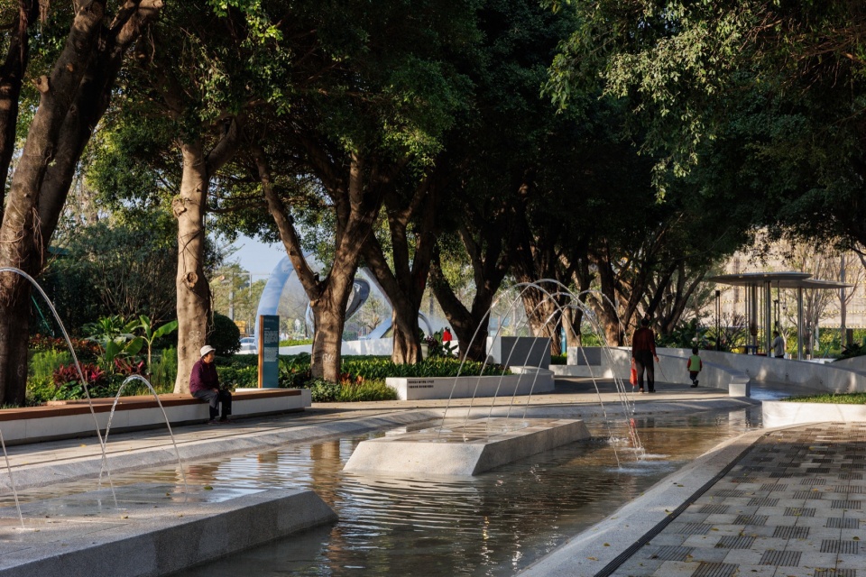 Guangzhou Huangpu New Town 101 Banyan Park by ROXin Design