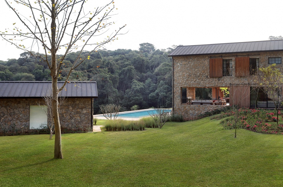 loc country house by dado castello branco arquitetura