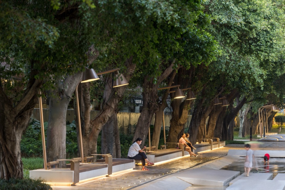 Guangzhou Huangpu New Town 101 Banyan Park by ROXin Design