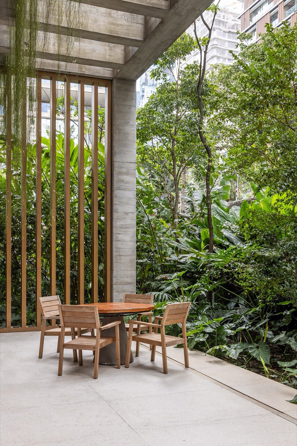 Leopoldo 1201 Building Landscaping by aflalo gasperini arquitetos 97f