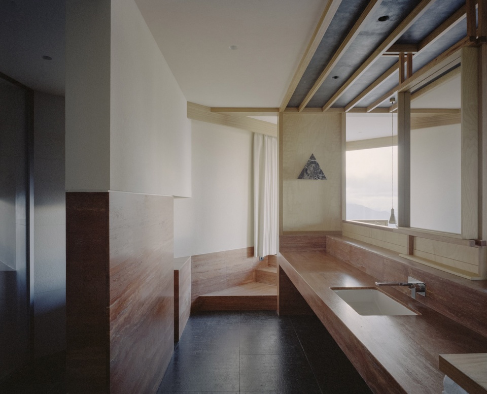 kawagebo snow mountain hotel by moguang studio