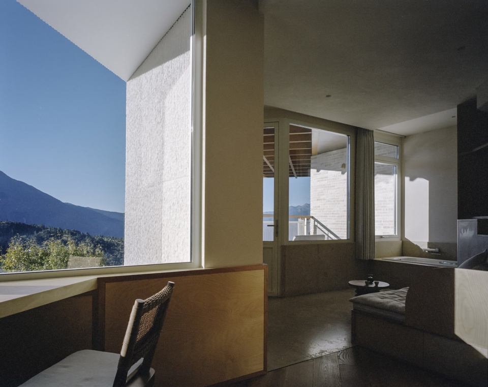 kawagebo snow mountain hotel by moguang studio
