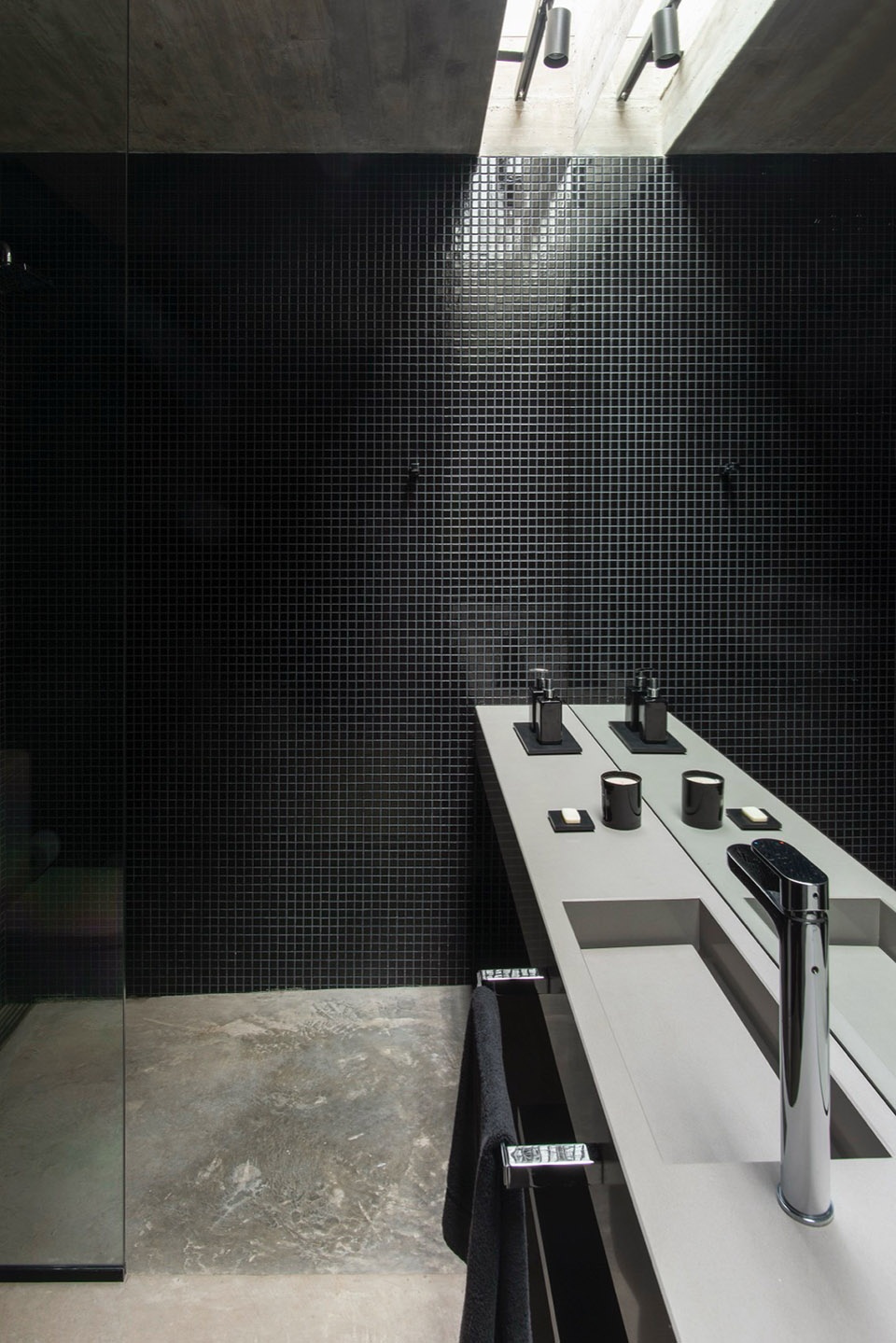 CASA PAULA by Luciano Kruk Arquitectos