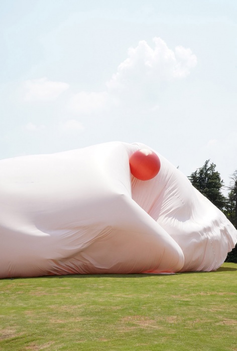 interactive outdoor installation by suki partners