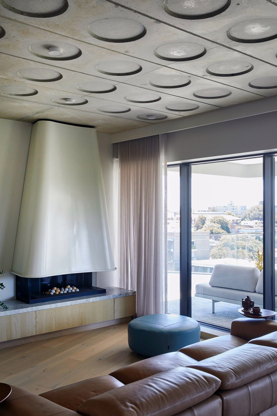 Pointe by Luigi Rosselli Architects
