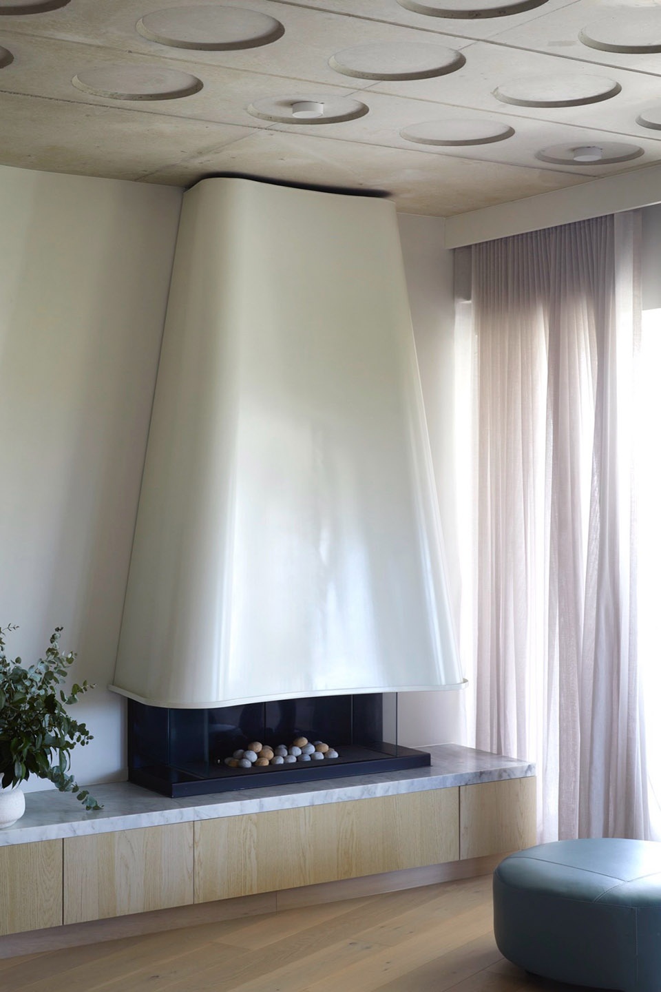 Pointe by Luigi Rosselli Architects