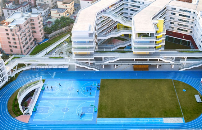 深圳市龙华区外国语学校福城校区设计 / 深圳大学建筑设计研究院有限公司“钟中+钟波涛”工作室