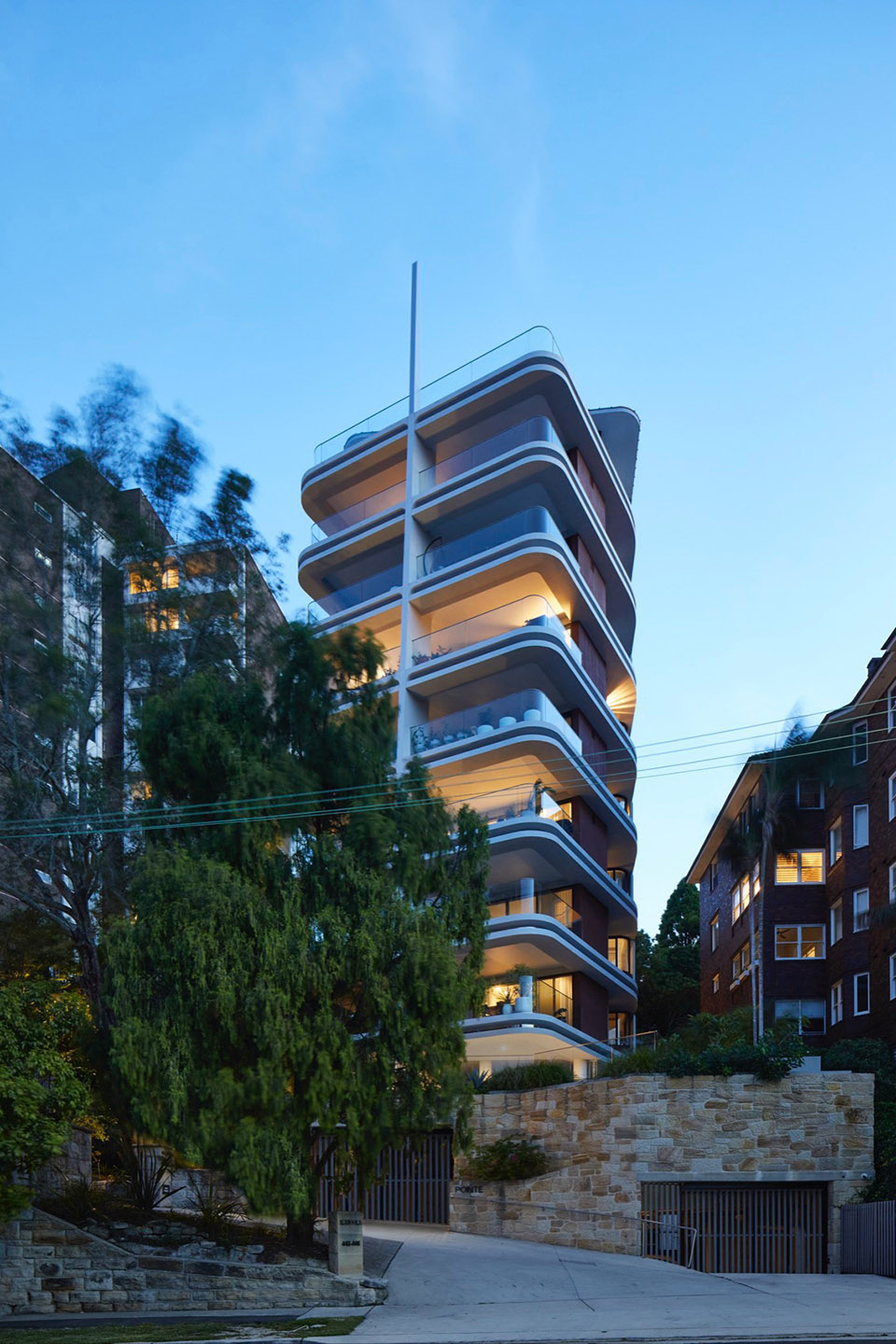 Pointe by Luigi Rosselli Architects