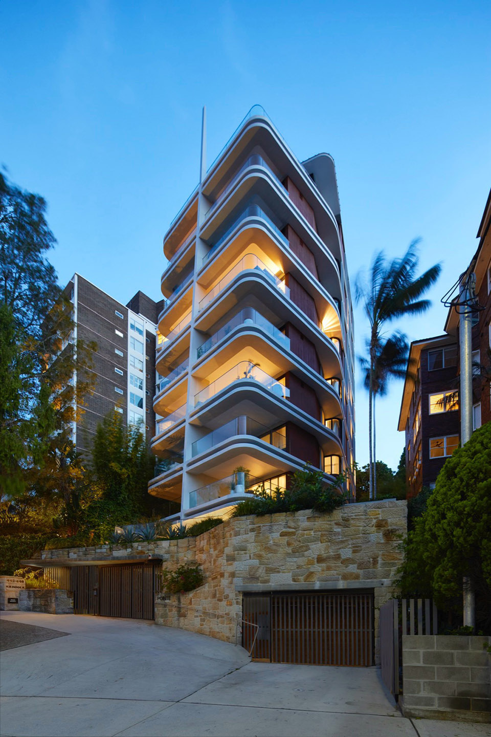 Pointe by Luigi Rosselli Architects