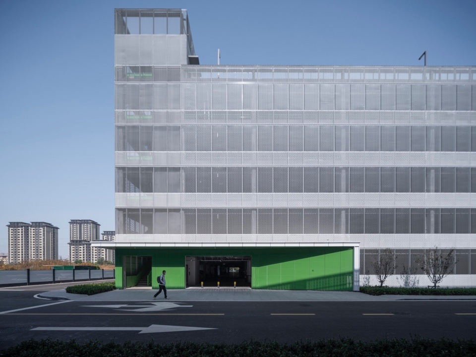 MAT 歌尔停车楼 张拉网立面光影 parking box goer optics parking building by mat office