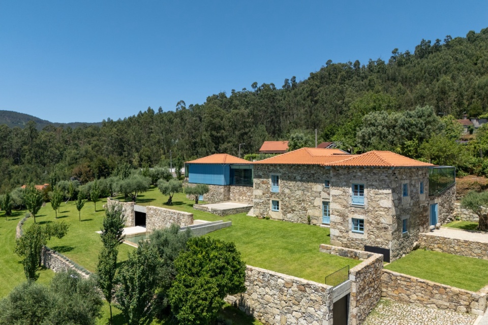 CERDEIRAS HOUSE HOTEL by Tiago do Vale Architects