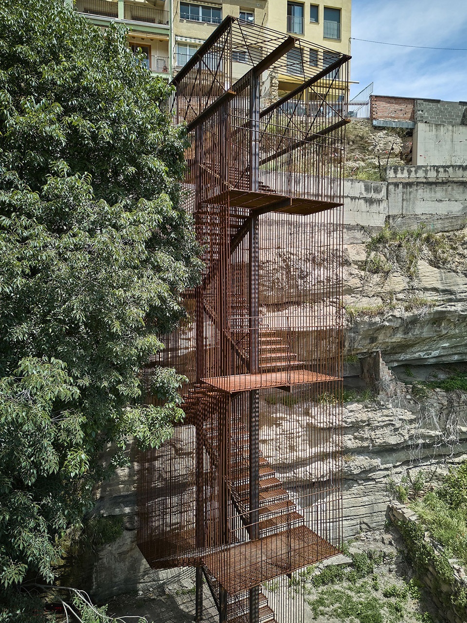 Landscape staircase in la Vall del Paradis by Comas Pont arquitectes