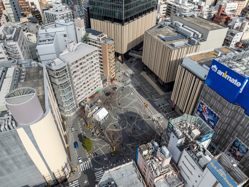 clerestory garden at naka ikebukuro park by key operation inc architects