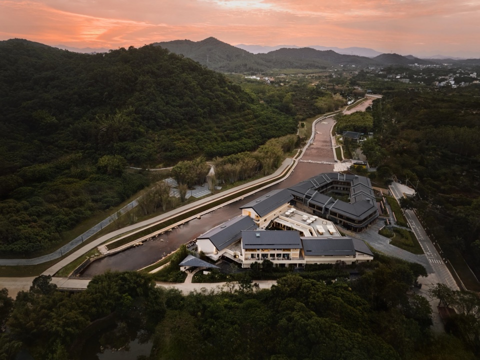 sanshan laichi · xialang valley guesthouse by studio into