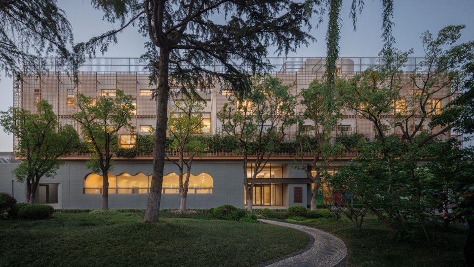 Anna Pao Sohmen Centre at Shanghai YK Pao School by Scenic Architecture Office