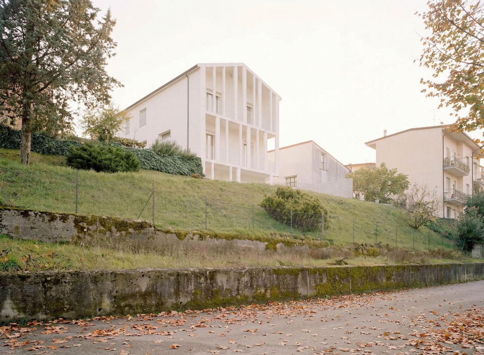 GIELLE HOUSE
