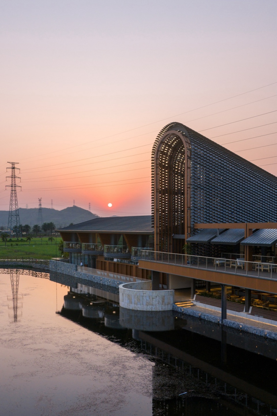 Grain Silo Restaurant Zhuhaishirong Caolang Rice Dream Ecological Park