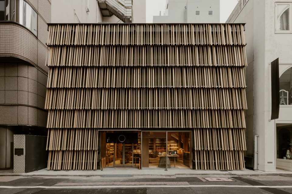 Kayanoya Ginza by Kengo Kuma