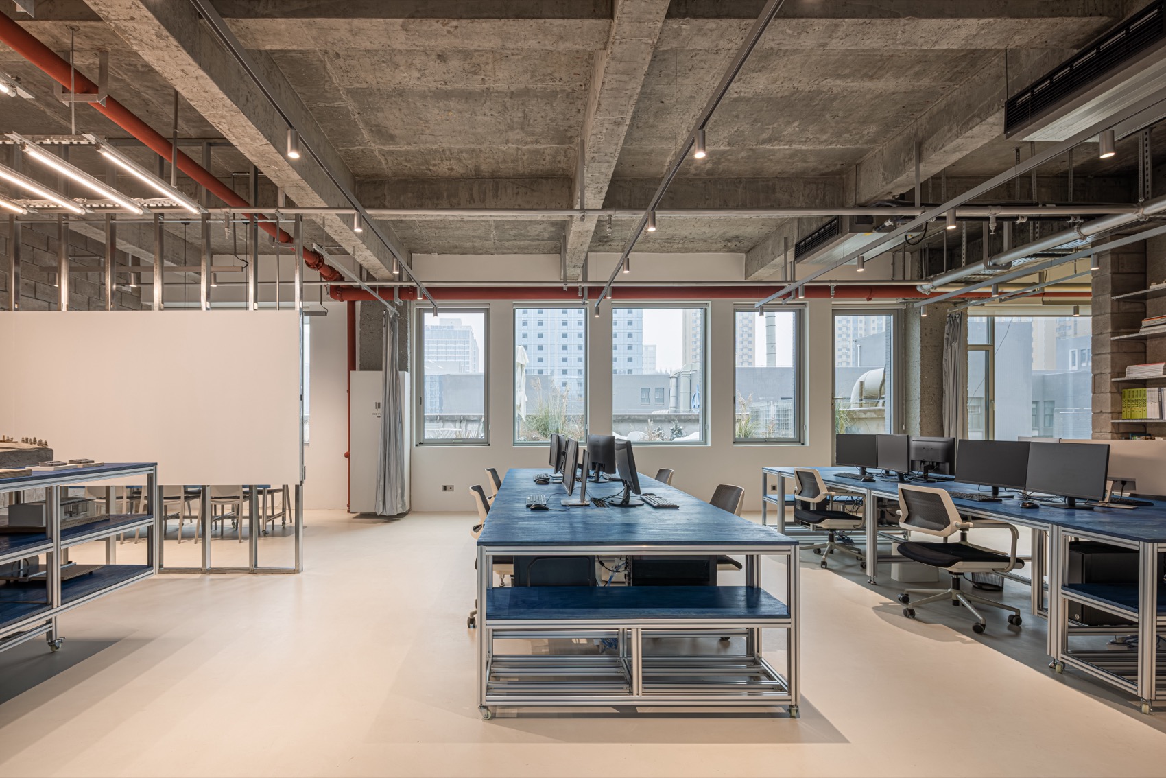 Studio Office