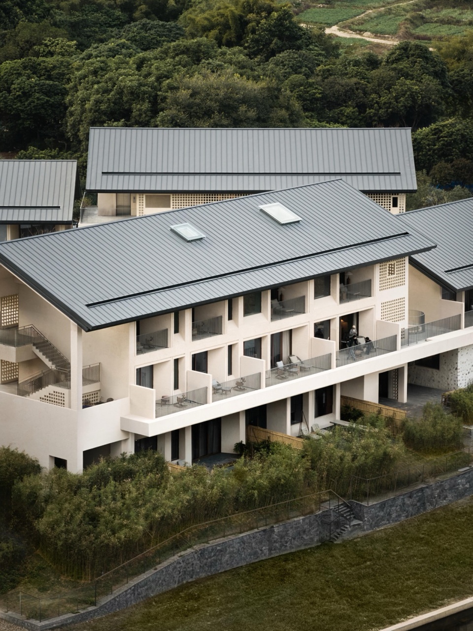 sanshan laichi · xialang valley guesthouse by studio into