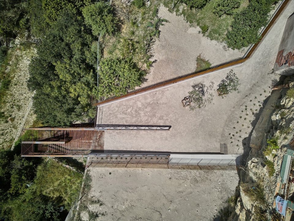 Landscape staircase in la Vall del Paradis by Comas Pont arquitectes