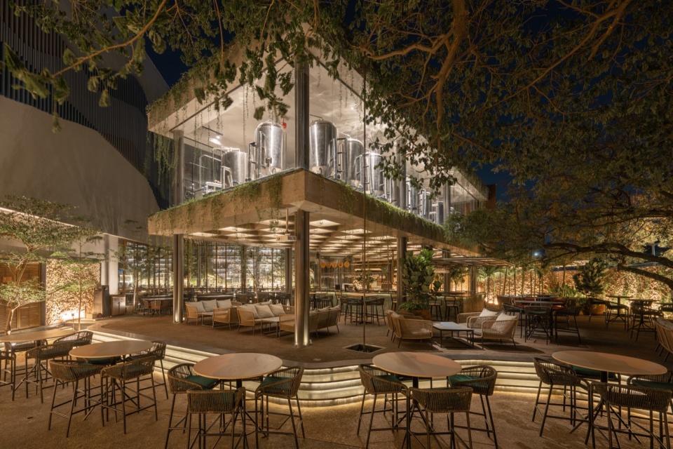 babylon bar kitchen by 23 degrees design shift