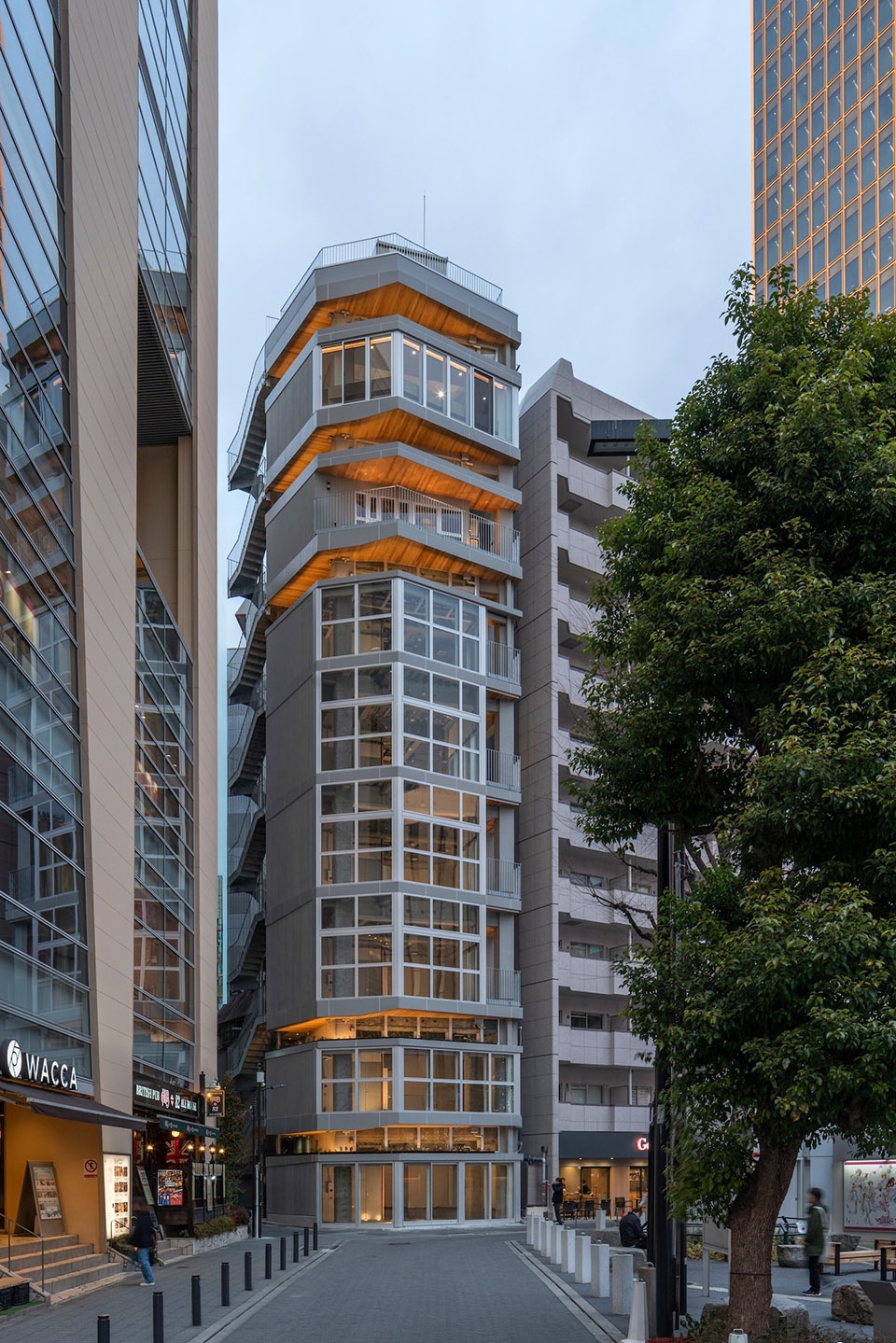 clerestory garden at naka ikebukuro park by key operation inc architects