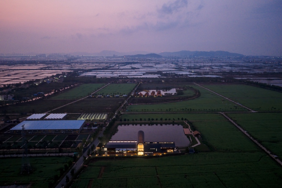 Grain Silo Restaurant Zhuhaishirong Caolang Rice Dream Ecological Park