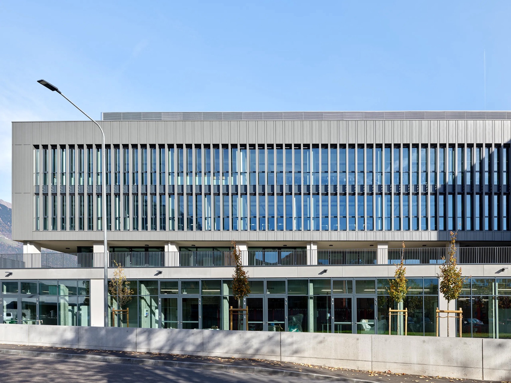 Marconi Levinas school