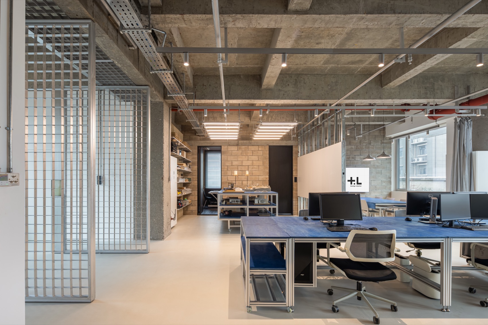 Studio Office