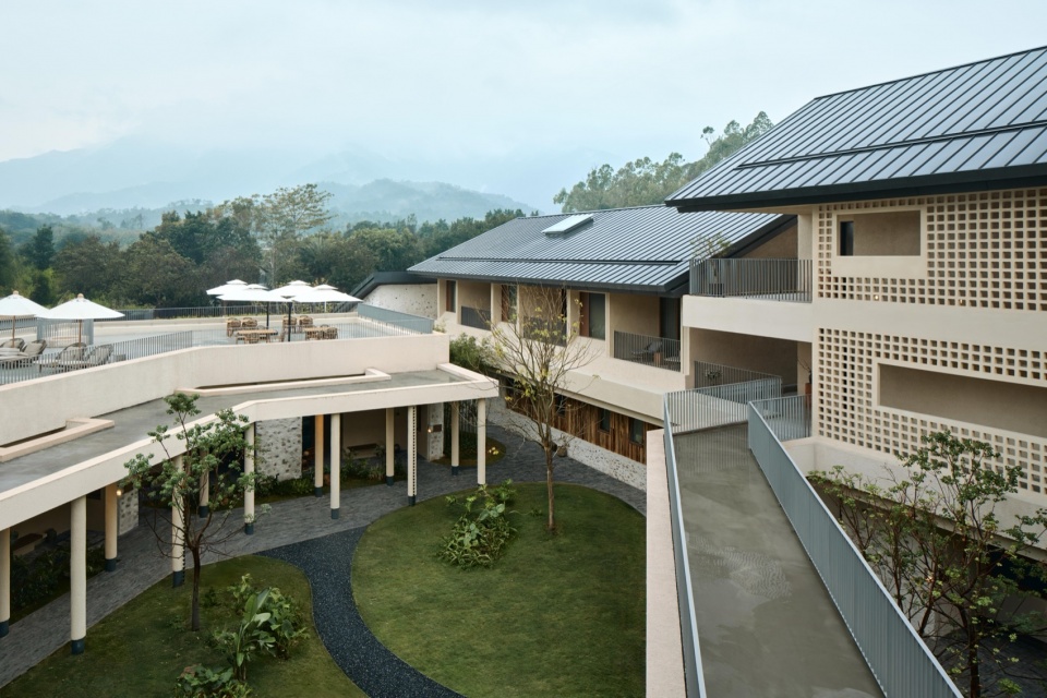sanshan laichi · xialang valley guesthouse by studio into zf1