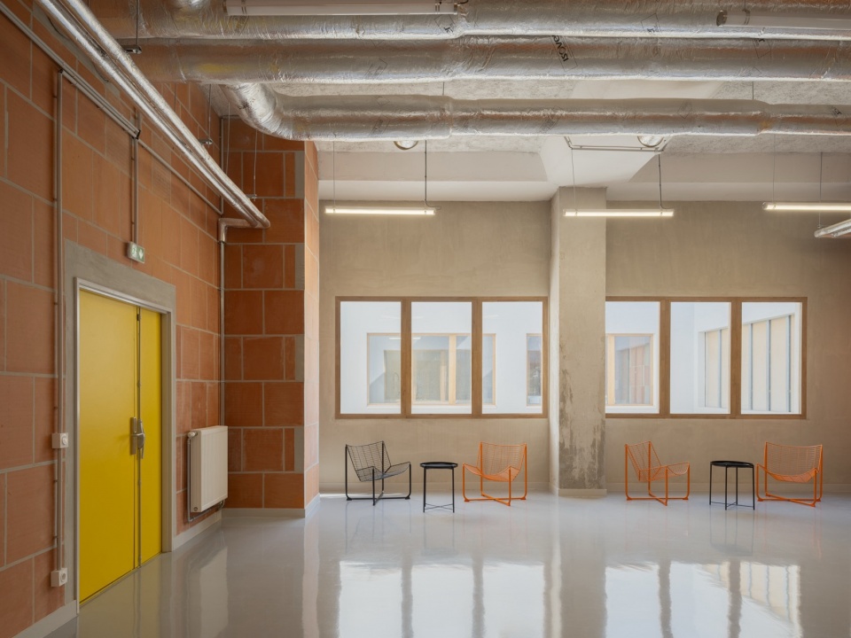 Emergency Accommodation Centre by FBAA Francois Brugel Associates Atelier RITA