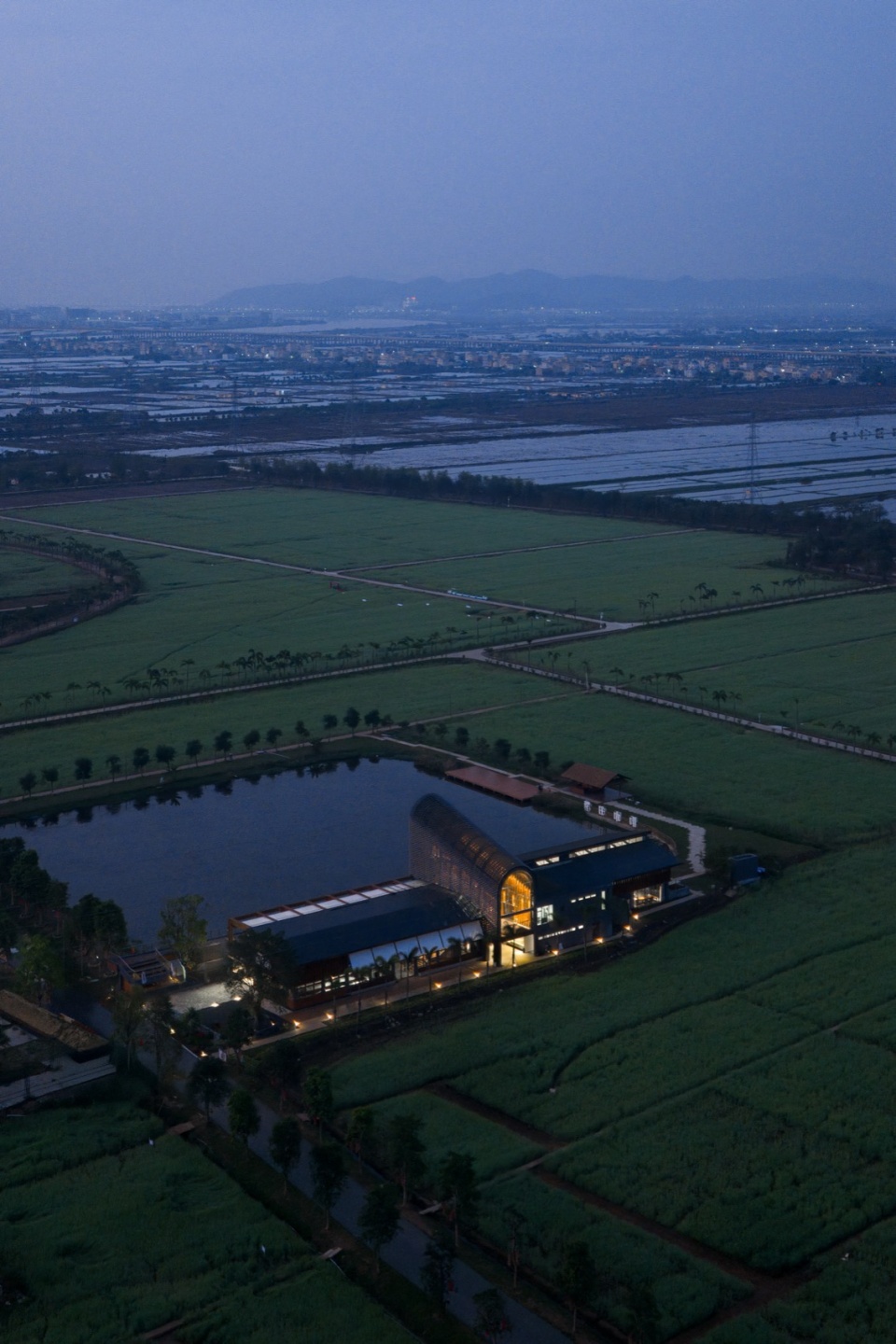 Grain Silo Restaurant Zhuhaishirong Caolang Rice Dream Ecological Park