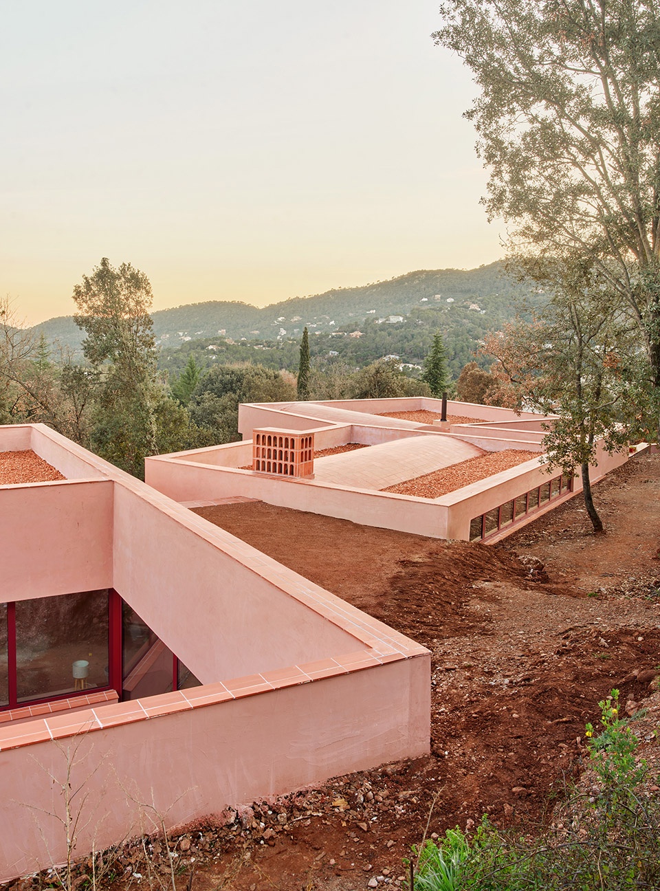 casa sota la mola by twobo arquitectura