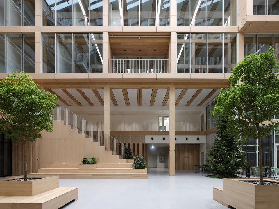 i8 office building by c f moller architects