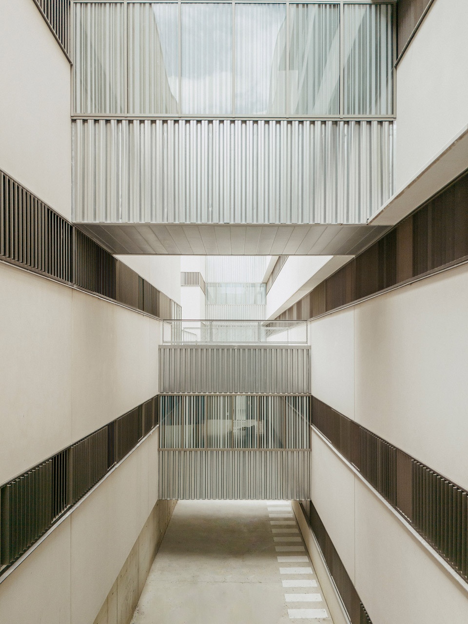 new ontinyent hospital by contell martinez arquitectos