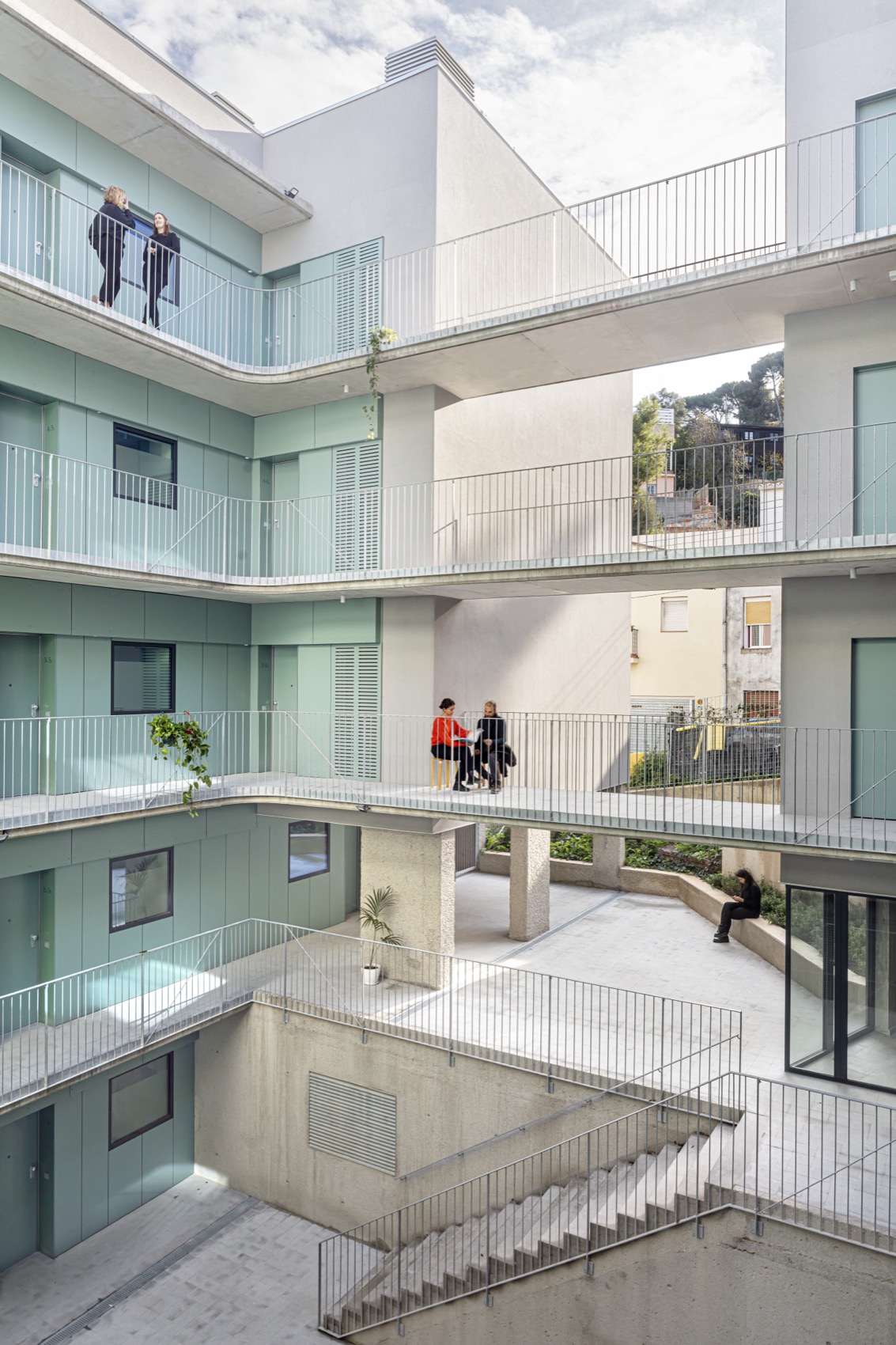 31 SOCIAL HOUSING