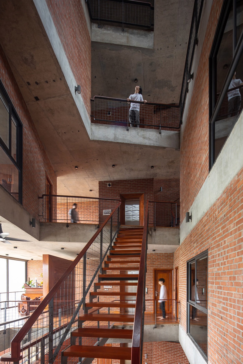 TROPICAL FLOW by HP Architects