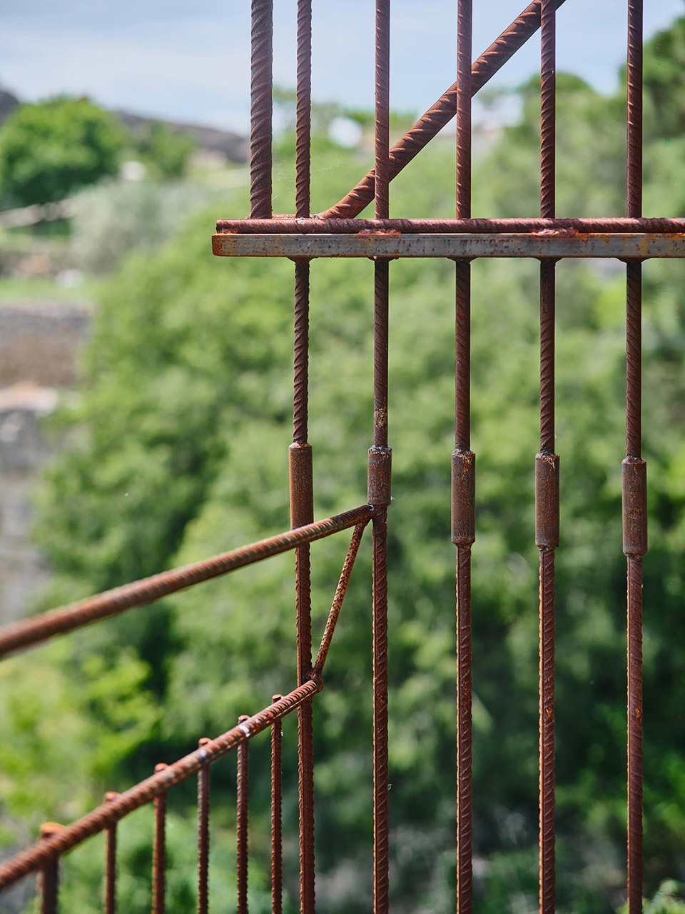 Landscape staircase in la Vall del Paradis by Comas Pont arquitectes