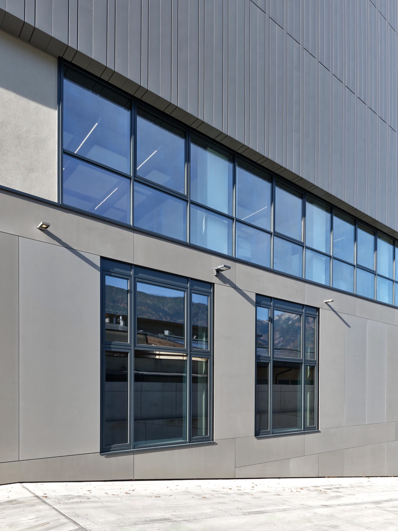 Marconi Levinas school