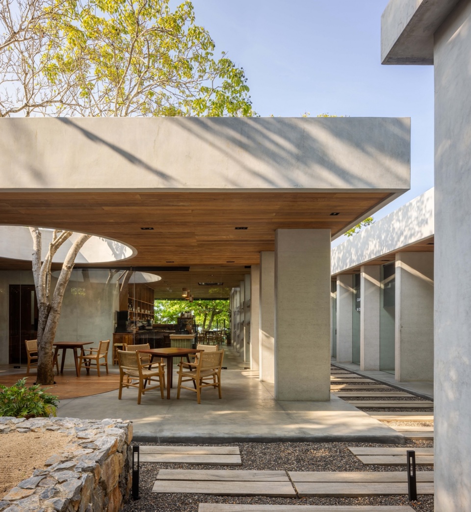 cuattro casa de cafe by faci leboreiro