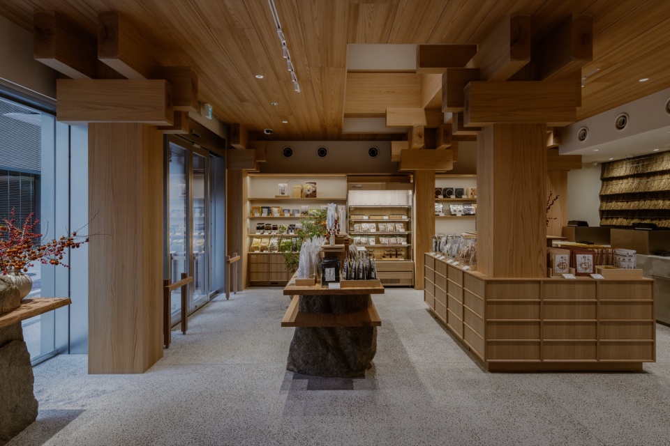 Kayanoya Ginza by Kengo Kuma