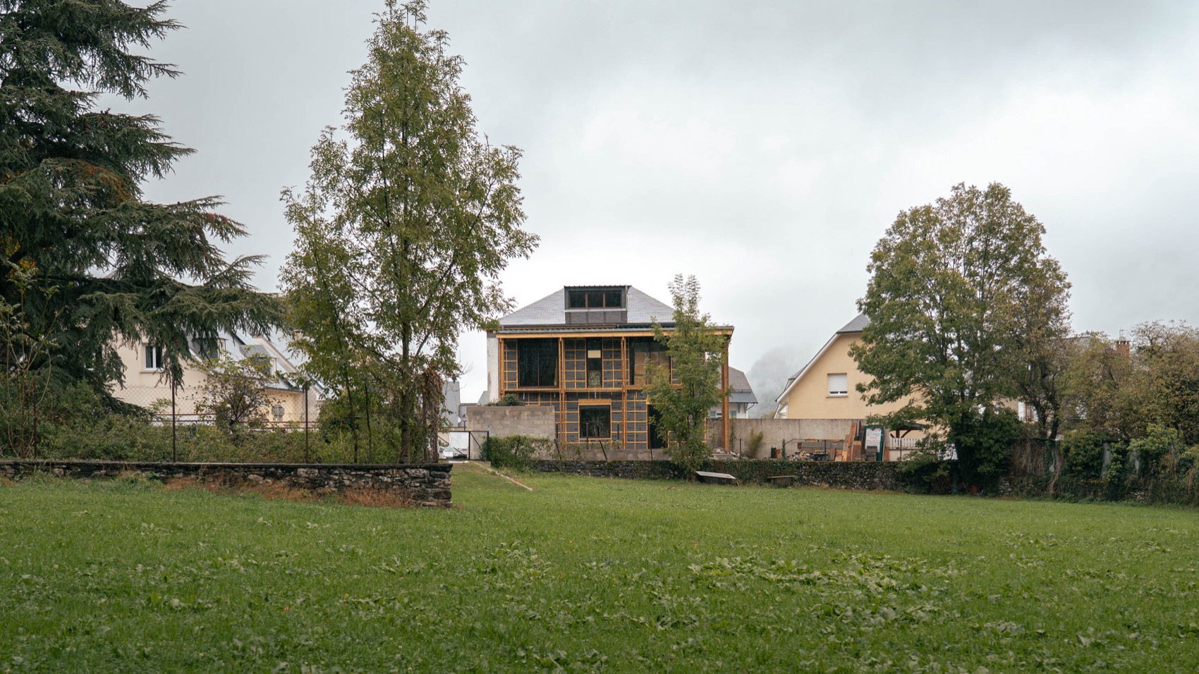 LARUNS