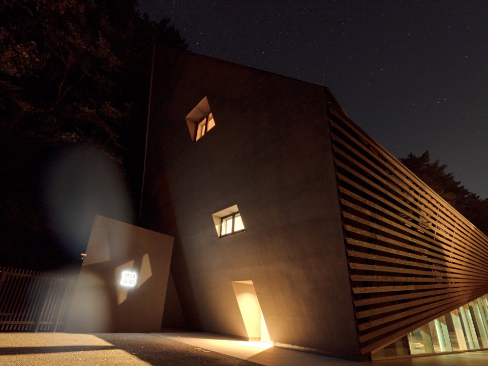 villa fuji kawaguchiko aero by kengo kuma